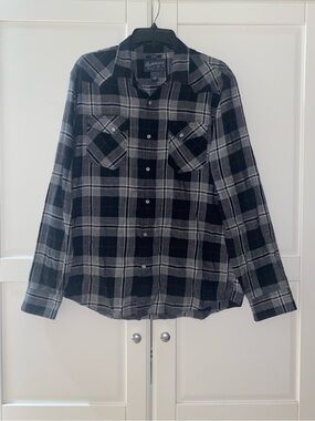 American Rag Black & Gray Plaid Button-Down Long Sleeves Shirt, Size L